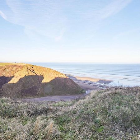 Host & Stay - 'Salty' Seaview Saltburn-by-the-Sea Ngoại thất bức ảnh