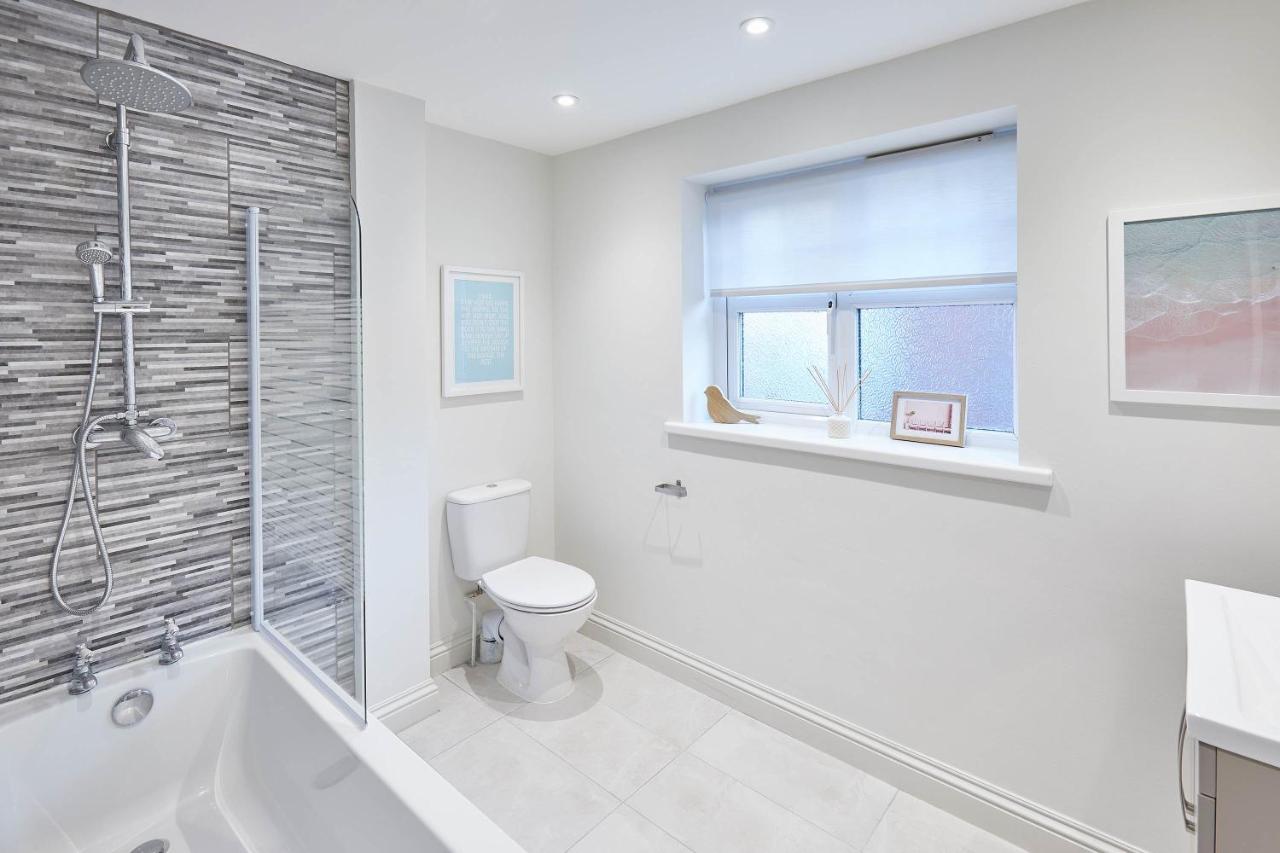 Host & Stay - 'Salty' Seaview Saltburn-by-the-Sea Ngoại thất bức ảnh